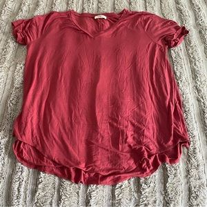 Zenana 2x red round bottom tshirt